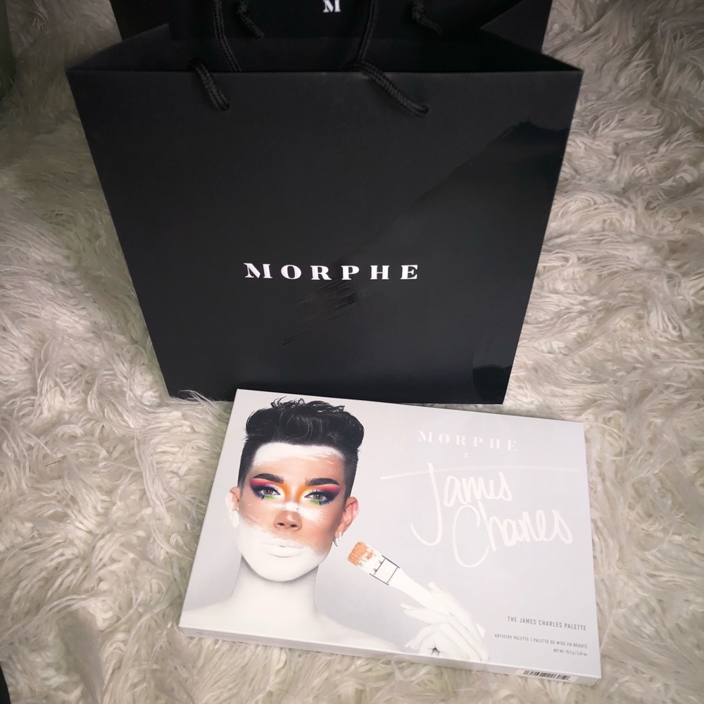 🔥James Charles + Morphe Bag!